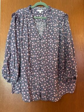 LC Lauren Conrad Navy Floral V-Neck Puff Sleeve Blouse - Pink Floral